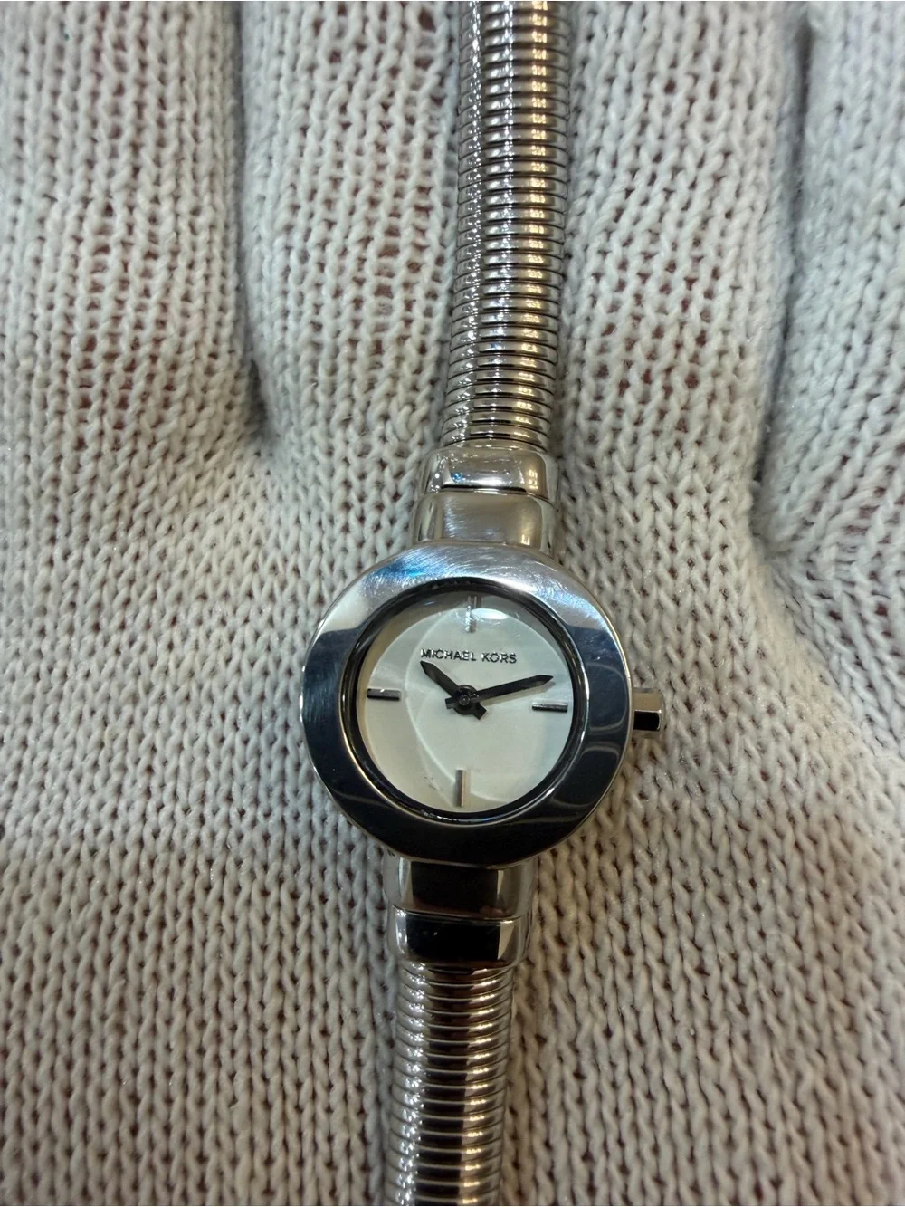 Michael Kors MK7529 Mini Gramercy Women's Silver Watch Tubogas Cuff Fits 6.5